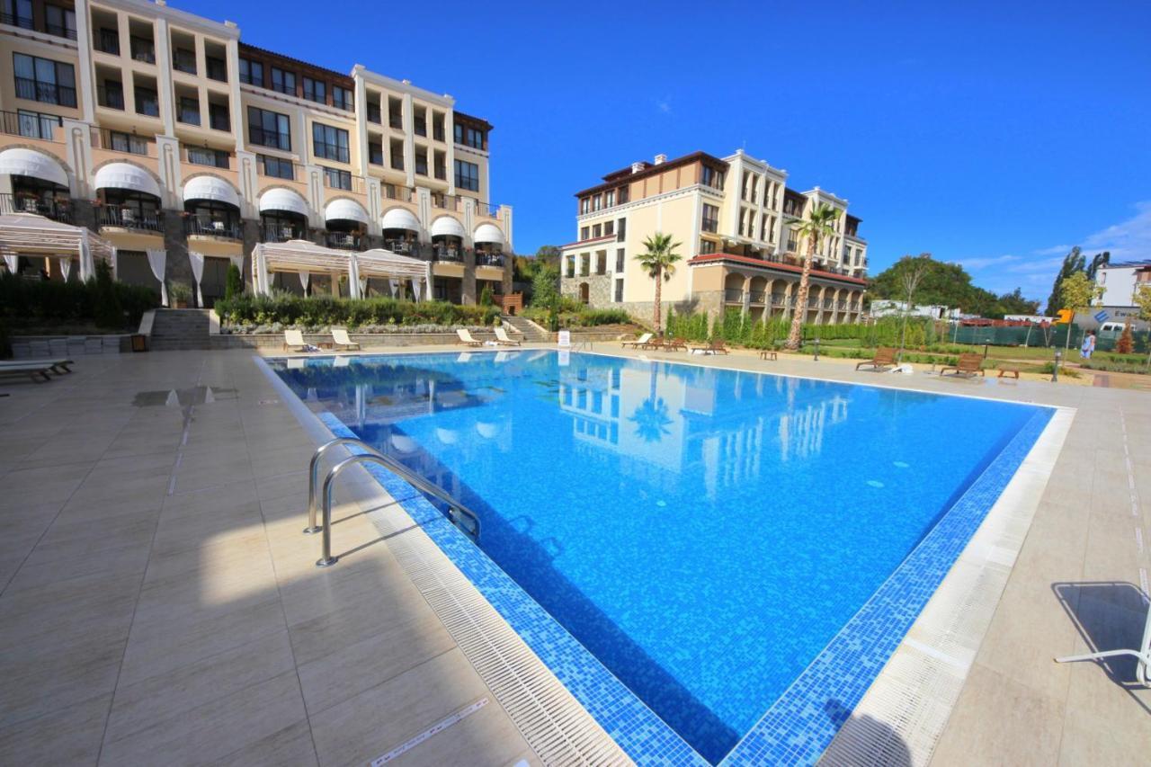 Green Life Beach Resort Apartment Sozopol Eksteriør billede
