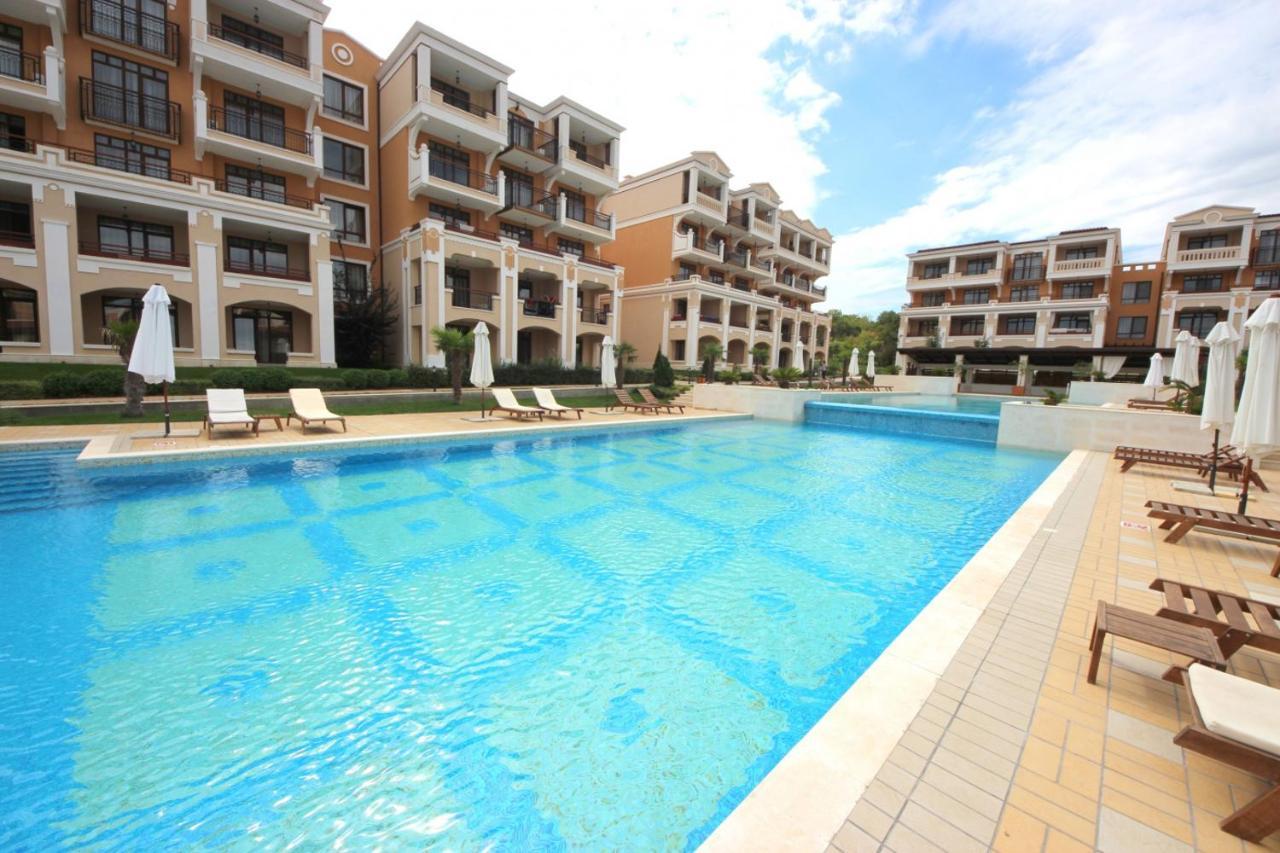 Green Life Beach Resort Apartment Sozopol Eksteriør billede