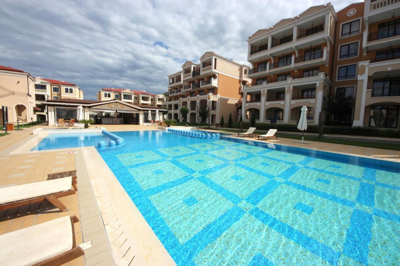 Green Life Beach Resort Apartment Sozopol Eksteriør billede